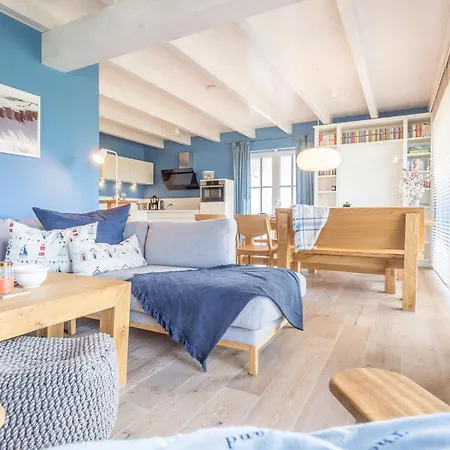 Villa-holzreich Villa *